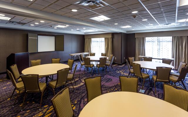 Holiday Inn Express & Suites Billings by IHG