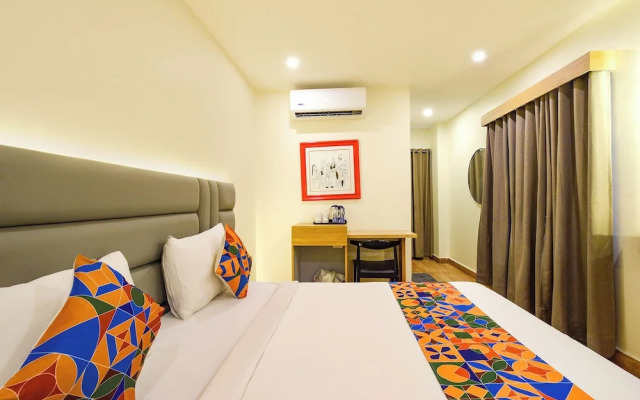 Fabhotel White Ridge