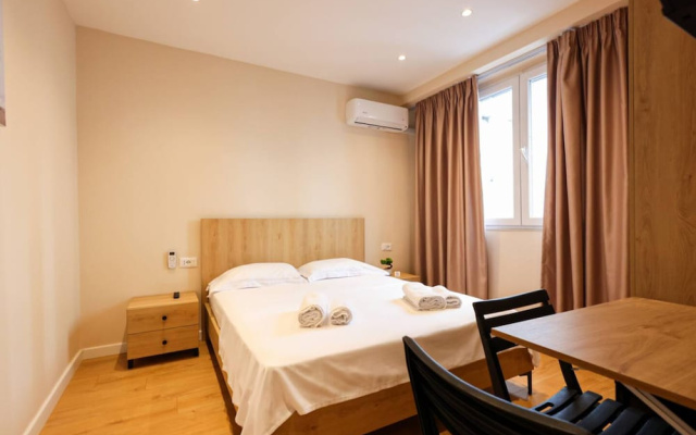 Grandstay Tirana Central 01