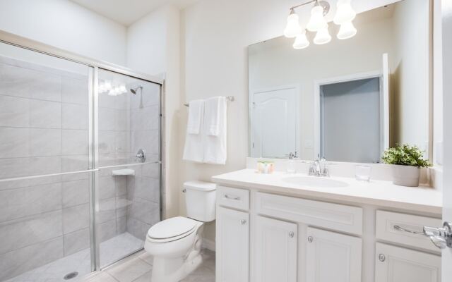 5444 Misty Oak Circle