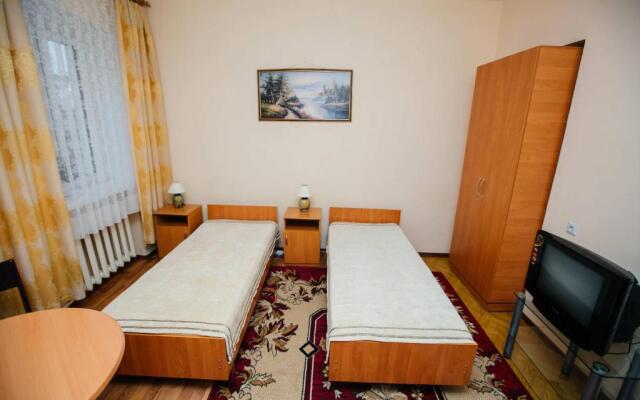 Hotel Uyut
