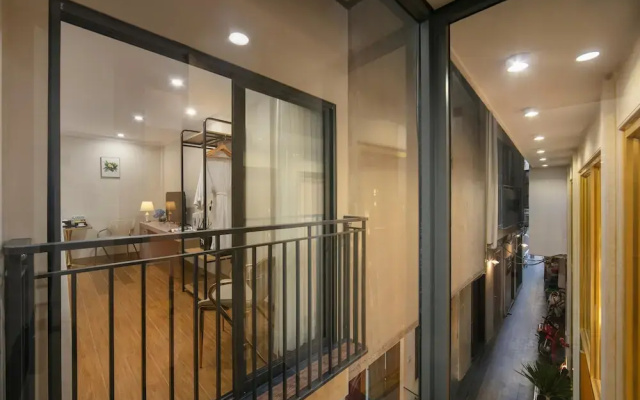 Dong Xuan Boutique
