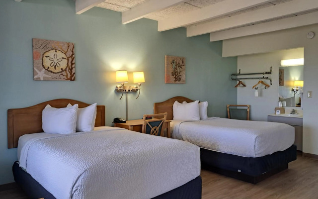 Days Inn & Suites by Wyndham Jekyll Island