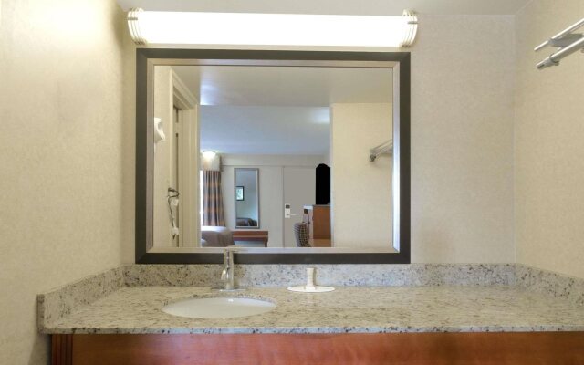 Red Roof Inn Washington, DC