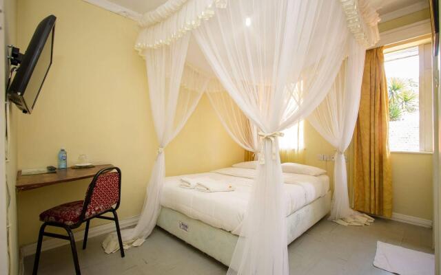 Benliza Guest House - Adults Only