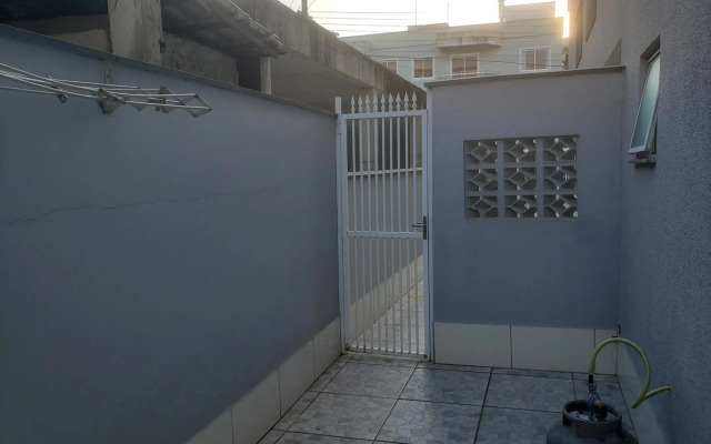 Apto 1 quarto, Centro de Bombinhas, 130 metros da praia.