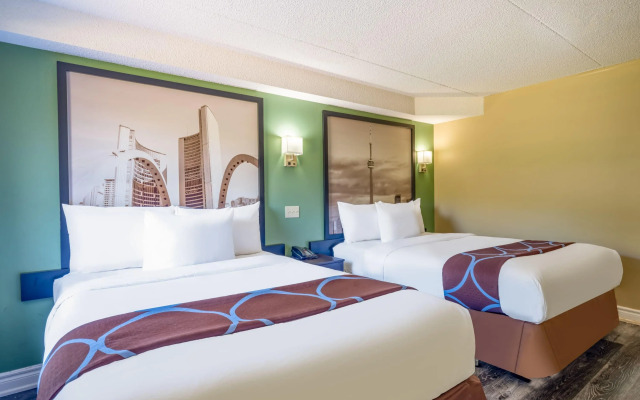 Super 8 by Wyndham Toronto East ON