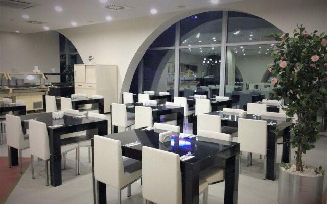 Sport Otel Kule Sube