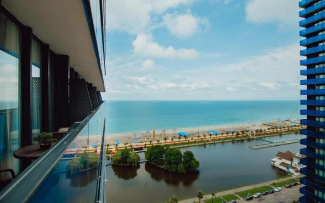 Nuage - 1st Line Sea View Apartments