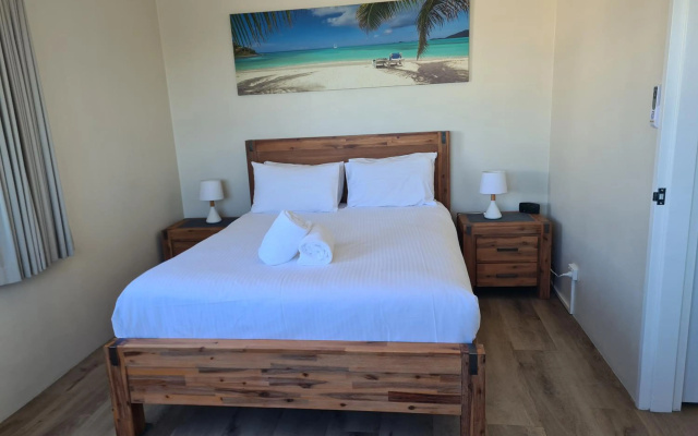 Rosslyn Bay Resort – Guest Rooms – Rosslyn