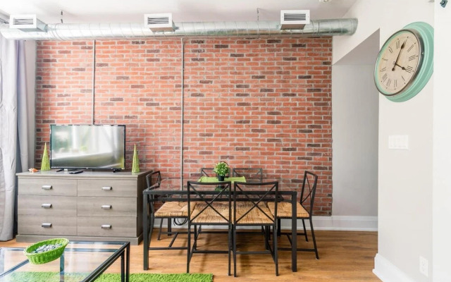 Stylish 2Br Apartment in the Heart of Hamilton