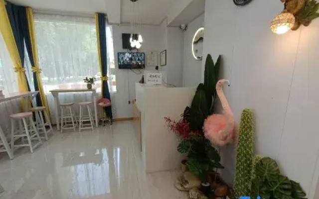 Hushang Homestay