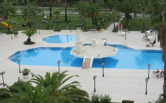 Sural Saray Hotel