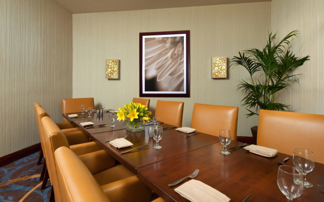 Sheraton Agoura Hills Hotel