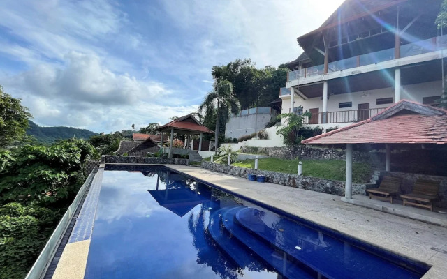 Sea view private pool villa in Patong