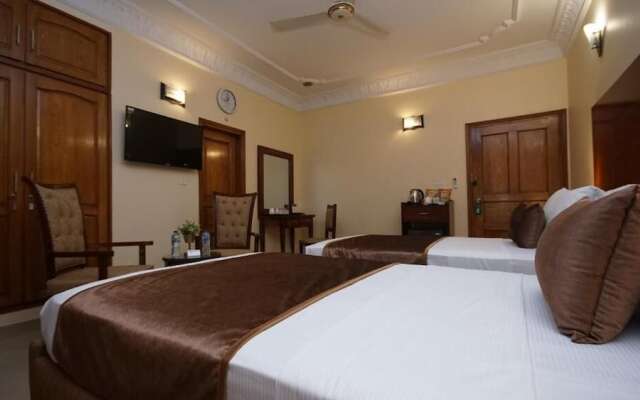 World Inn Karachi