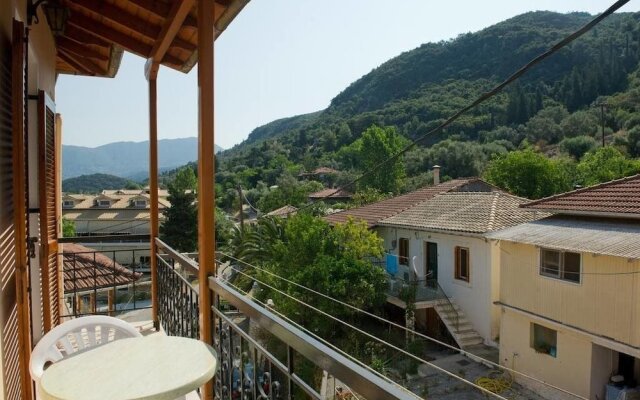 Geroulis Stefanos Studios