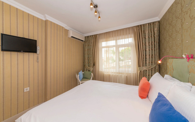 Walnut Shell Hotel