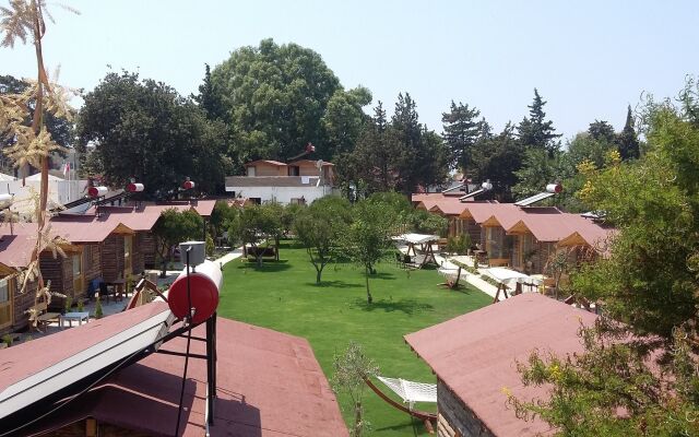 Pitos Bungalows