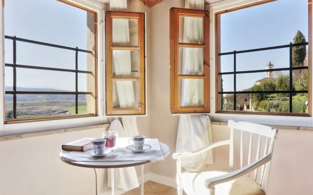 Elegant Panoramic Apartment