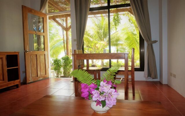 Island View Beachfront Resort