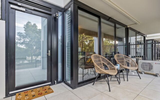 StayAU Modern Townhouse