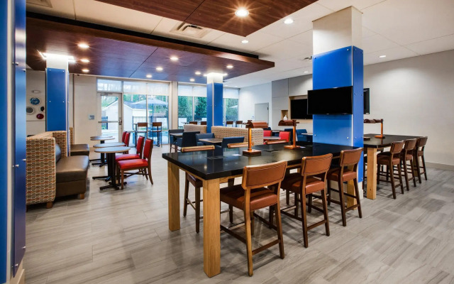 Holiday Inn Express Hotel & Suites Sparta by IHG