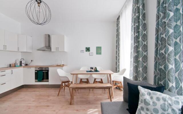 Stylish Self-Check-In Apartment With 2 Bedrooms