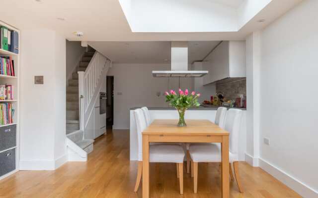 The Jericho Retreat - Bright & Spacious 4bdr Home With Garden