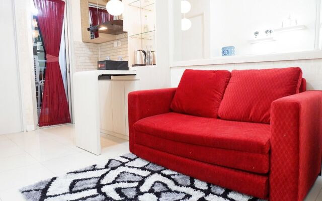 Simple and Modern Bassura City Apartment