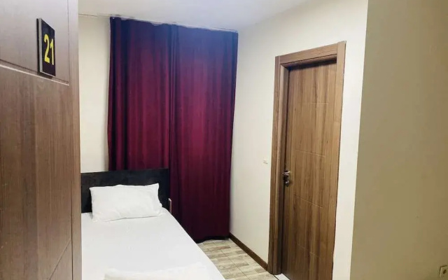 Metatron Suit Hotel