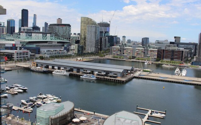 Dockland View Apartment