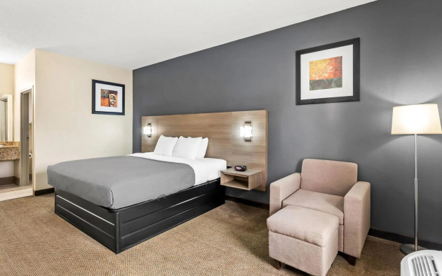 Quality Inn Fort Campbell