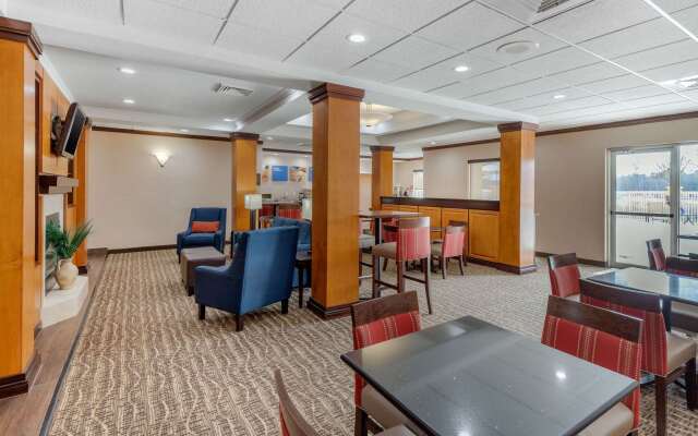 Comfort Inn & Suites Camden