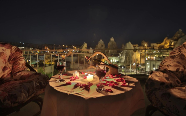 Cave Life Hotel
