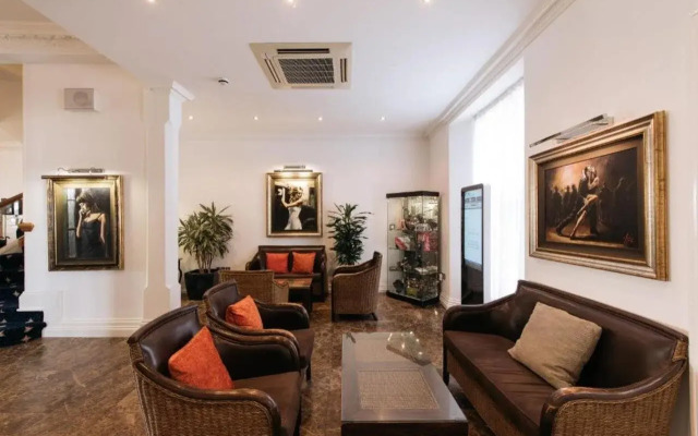 The Palace Hotel & Spa