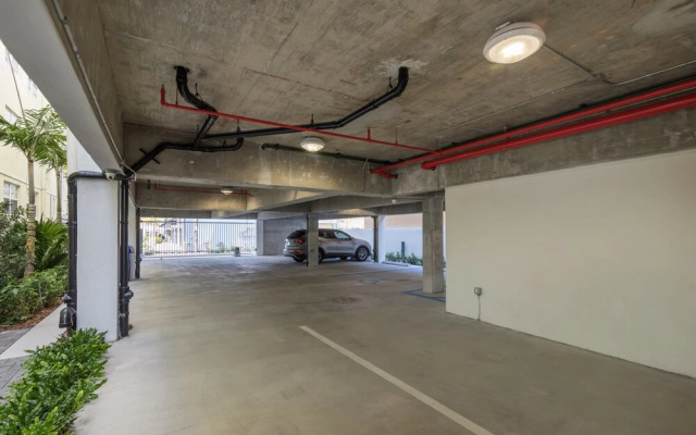 VHC Luxury Apartments 538-202