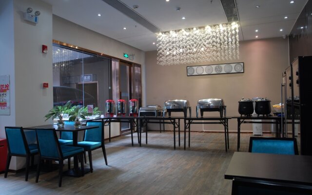 Insail Hotels (Gongbei Port Zhuhai)