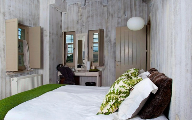 Mikro Papigo 1700 Hotel & Spa