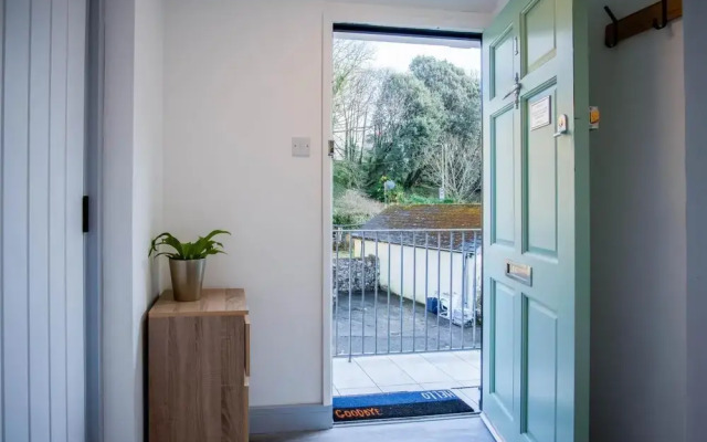 Sandy Steps - 1 Bedroom Apartment - Tenby