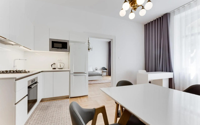 The Dancing House Residence