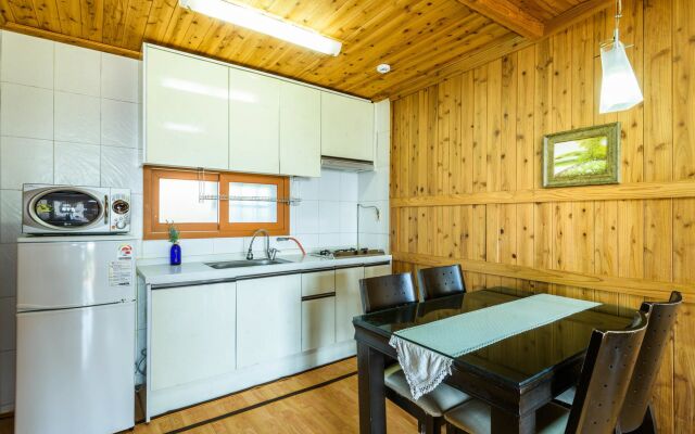 Longbeach Pension
