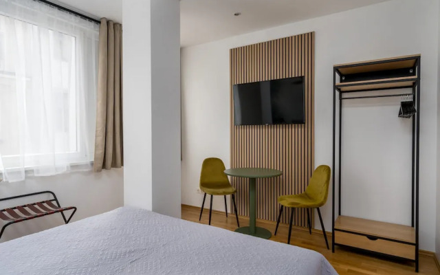 Pappagallo Apartments