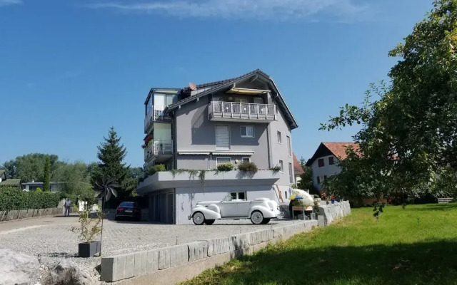 Studio directly by Lake Contance