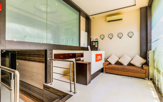 Alfa Grand by FabHotels