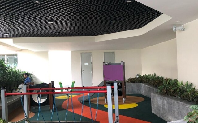 Super City Center - Free Pool Gym 8