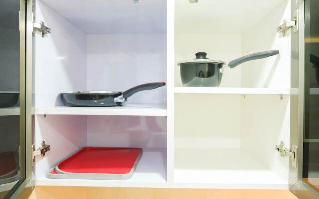 2BR for 5 Pax Bassura Apartment Next to Mall