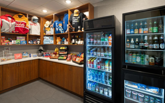 DoubleTree by Hilton Houston Westchase