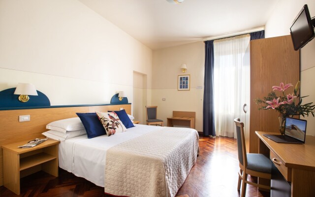 Aramis Rooms