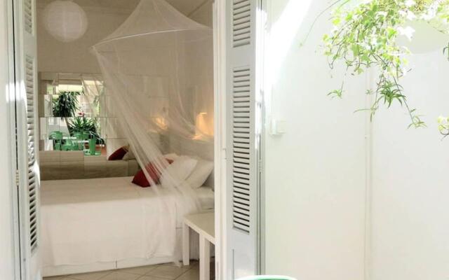 One Bedroom Apartment with Outdoor Space Next to Museum